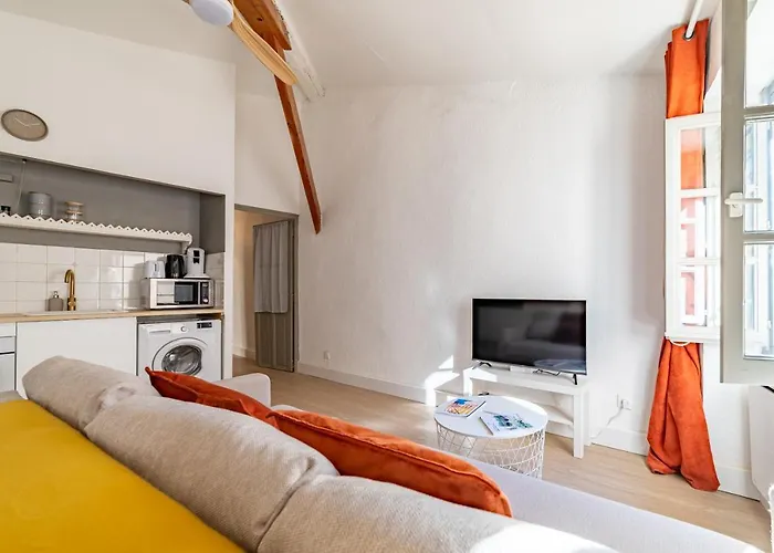 Au Coeur De L'effervescence Terracotta - Nuit A Lägenhet