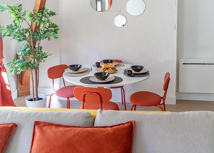 Au Coeur De L'effervescence Terracotta - Nuit A *